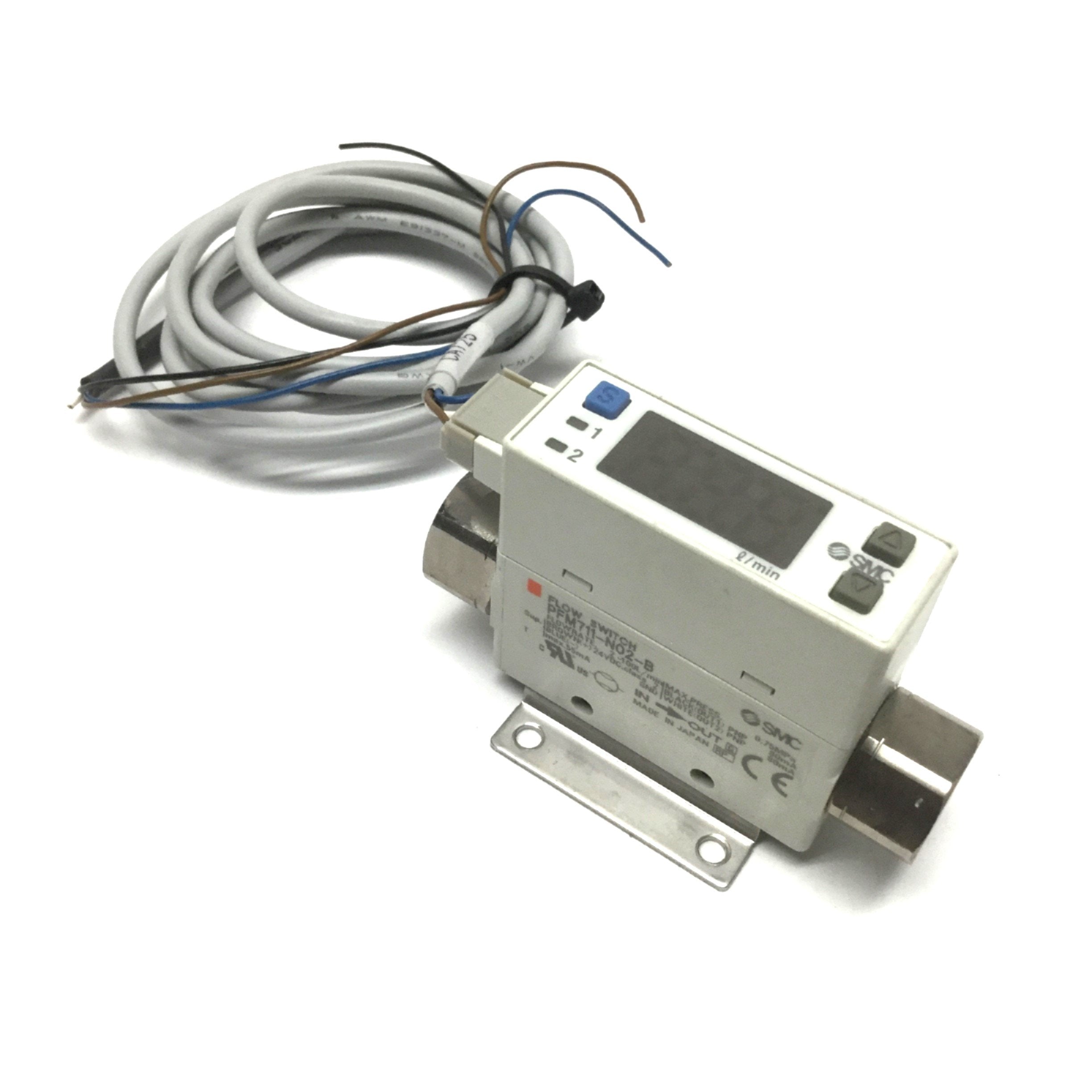 SMC PFM711-N02-B Digital Flow Switch, 24VDC, 2-100 L/min Rate, 1/4" NP ...