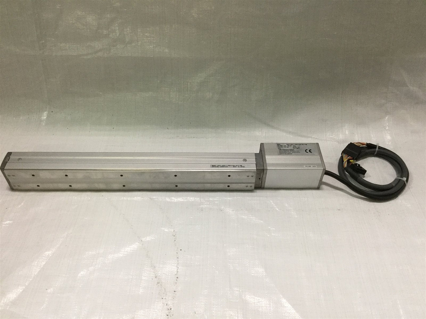 Used IAI ERC2-SA6C 300mm ROBO Cylinder Linear Actuator Slider Type w/Controller 24VDC