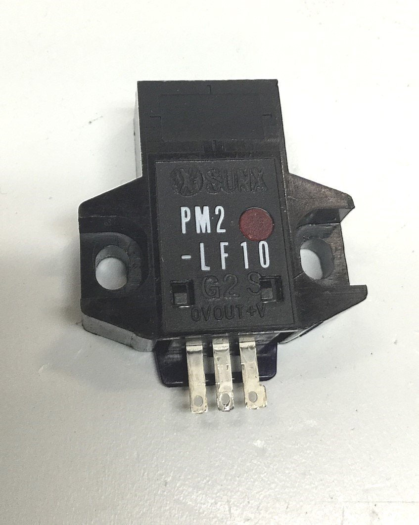 Used Sunx PM2-LF10 Photoelectric Proximity Sensor 5mm Range Reflective Convergent NPN