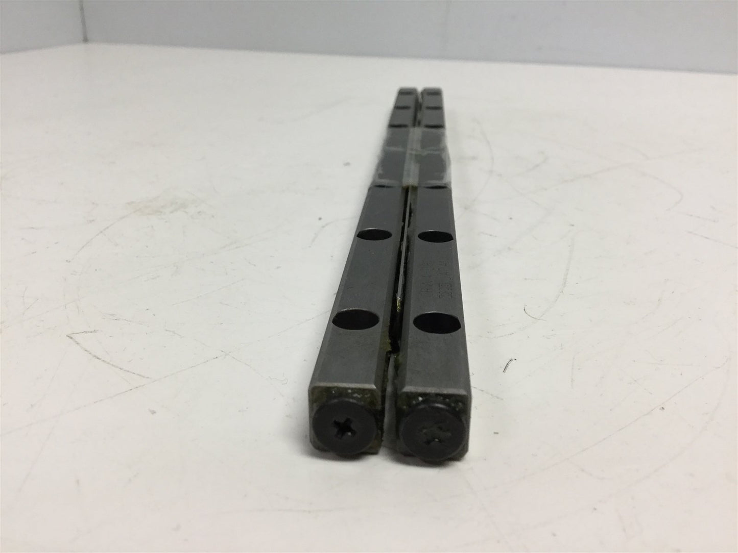 Used IKO CRW4-280 Cross Roller Linear Slide Rail Bearing, Length: 280mm, Travel: 4"