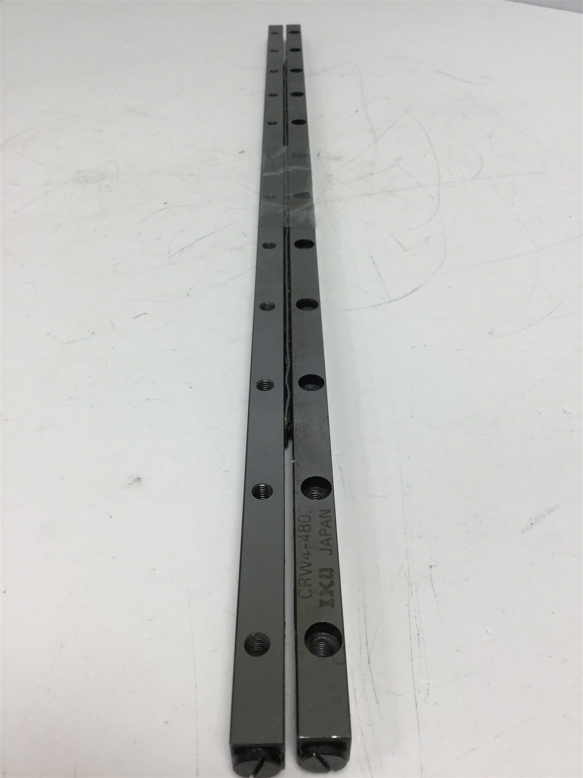 Used IKO CRW4-480 Crossed Roller Linear Bearing Slide Rail Length: 480mm, Width: 22mm