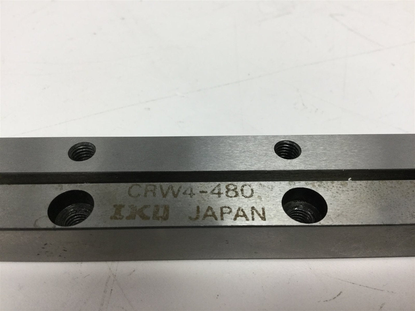 Used IKO CRW4-480 Crossed Roller Linear Bearing Slide Rail Length: 480mm, Width: 22mm