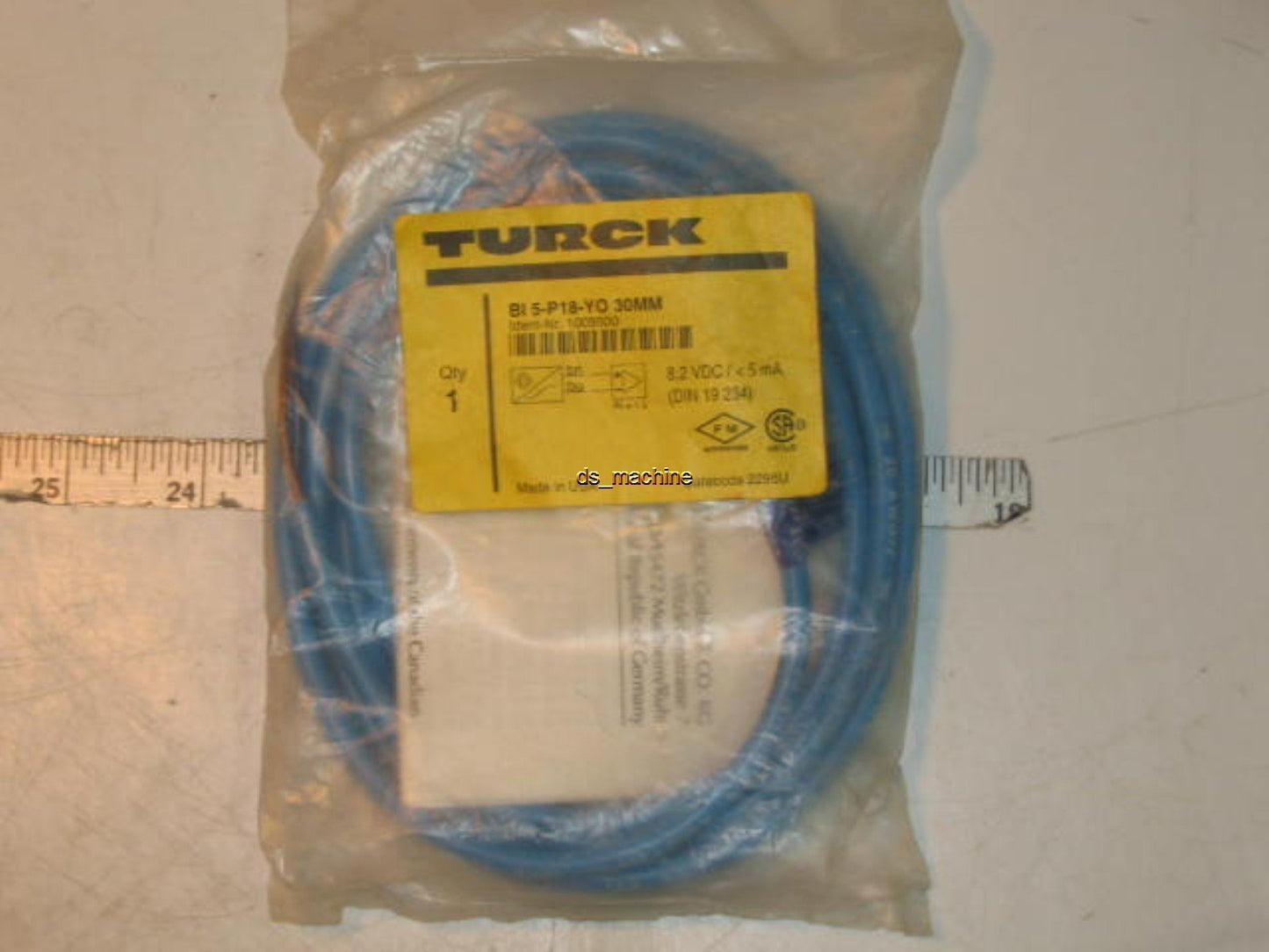 New Turck Bi5-P18-YO Inductive Proximity Sensor 30MM, 8,2VDC