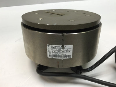 Used Yaskawa SGMCS-02B3B11 Direct Drive AC Servo Motor 200VAC Supply 2Nm Output