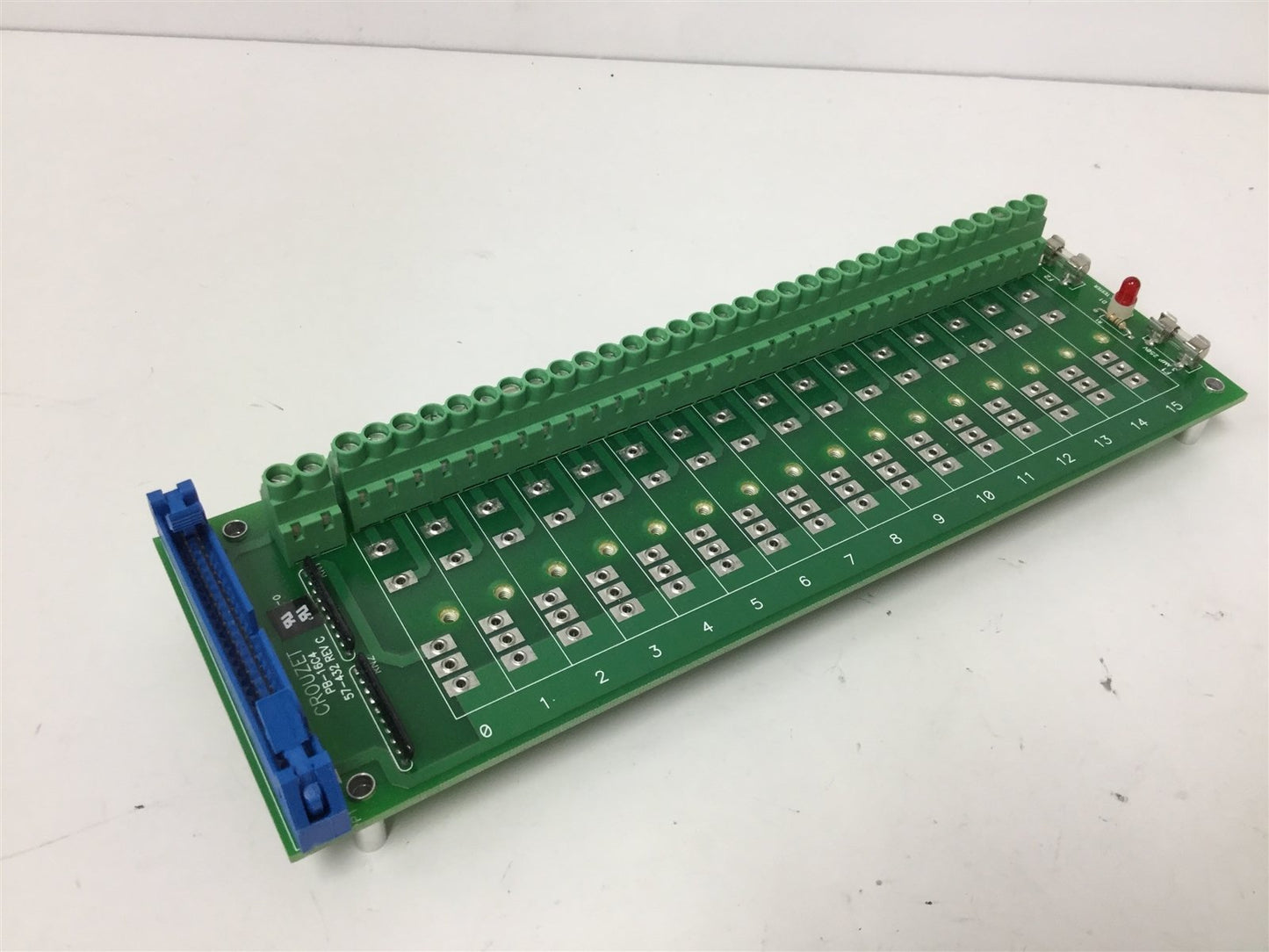 New Crouzet PB-16C4 16-Slot Digital I/O Module Mounting Board, 50-Pin Connection