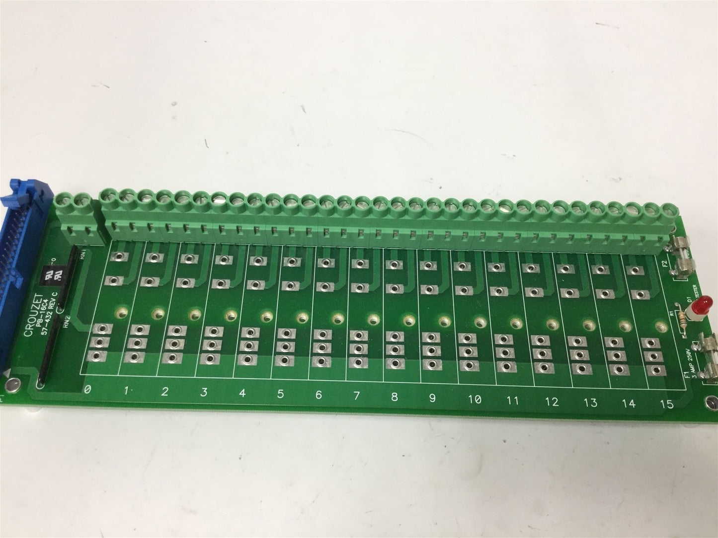 New Crouzet PB-16C4 16-Slot Digital I/O Module Mounting Board, 50-Pin Connection