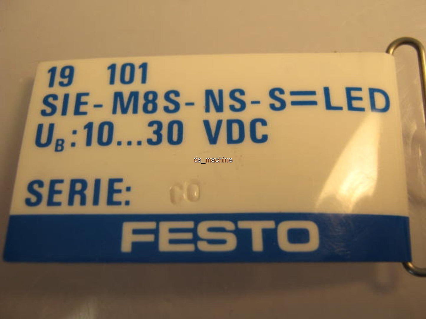 New Festo Proximity Sensor 10-30VDC SIE-M8S-NS-S=LED