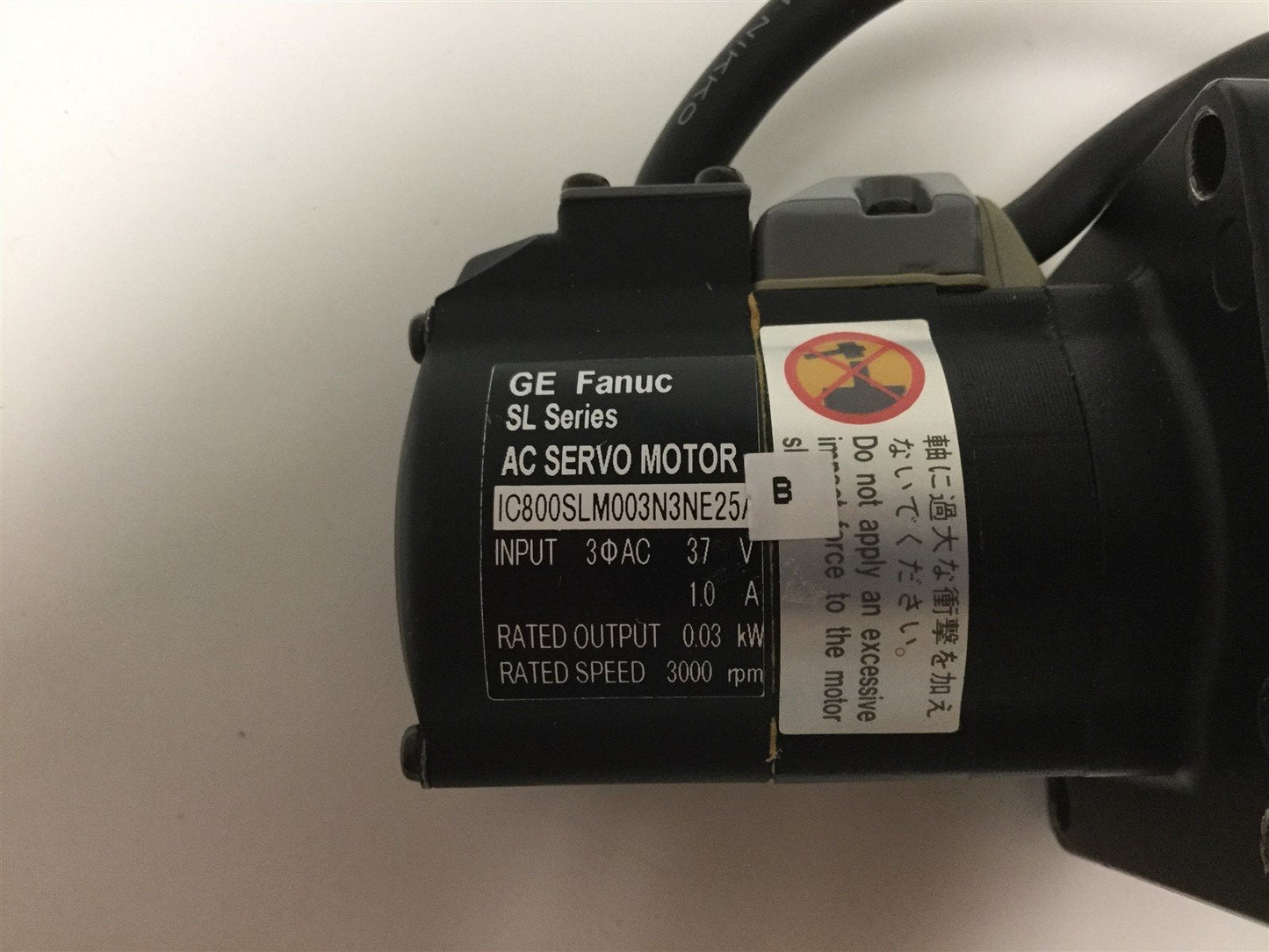 Used GE Fanuc IC800SLM003N3NE25B Servo Motor, Voltage: 37VAC 3-Phase, 1/4" Shaft