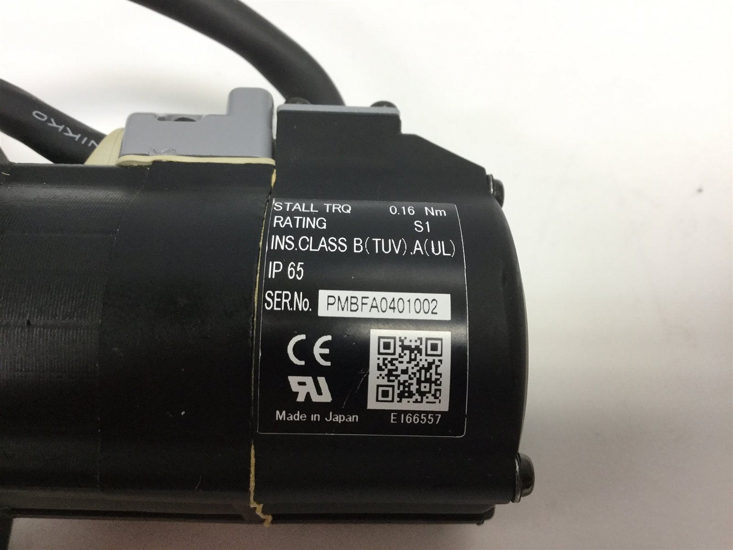 Used GE Fanuc IC800SLM005N3NE25B Servo Motor Voltage 115/230VAC Amperage: 1A 3000 RPM