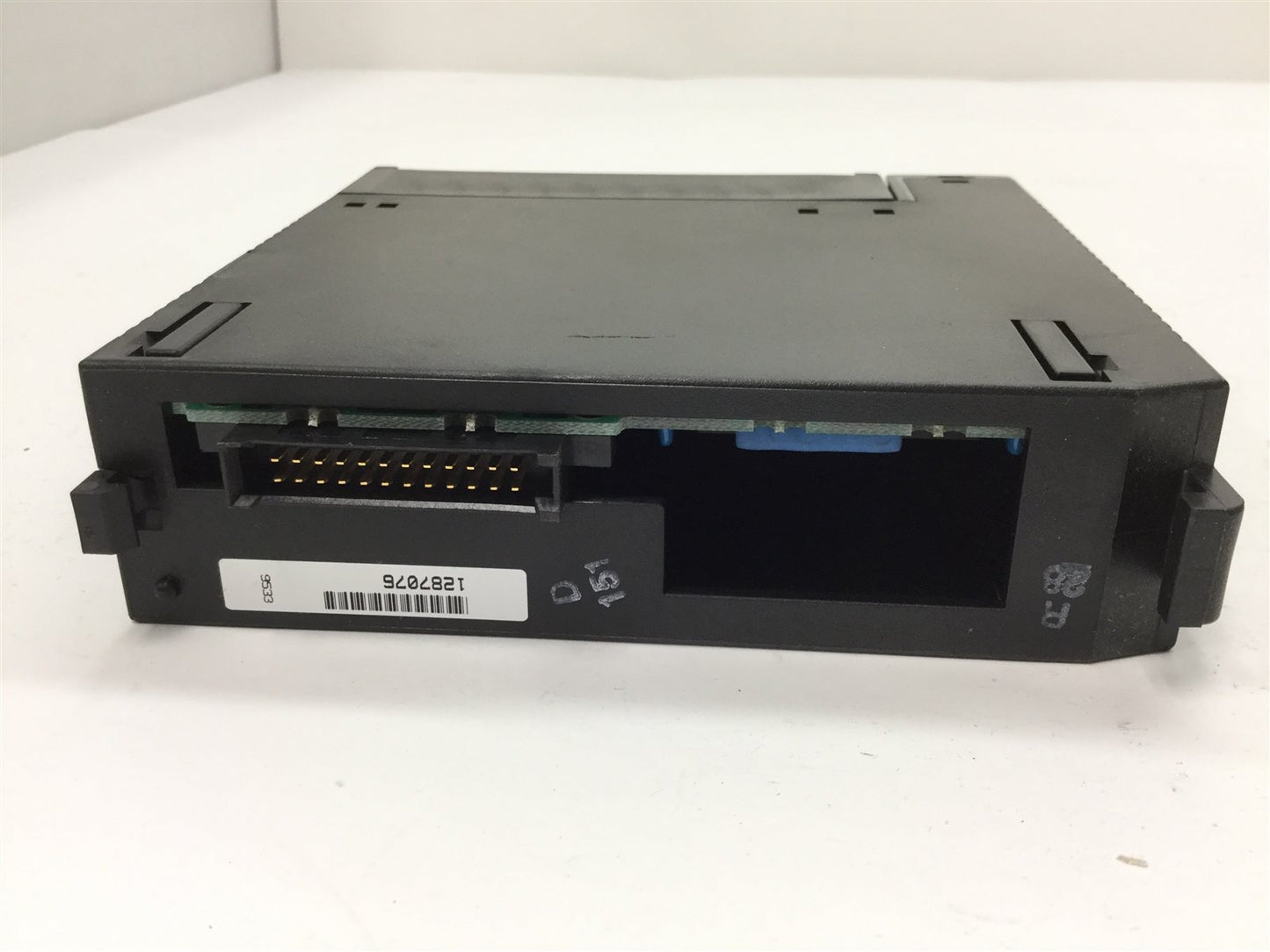 Used GE Fanuc IC693MDL741E Output Module, 16-Point Neg Logic, 12/24VDC 0.5A