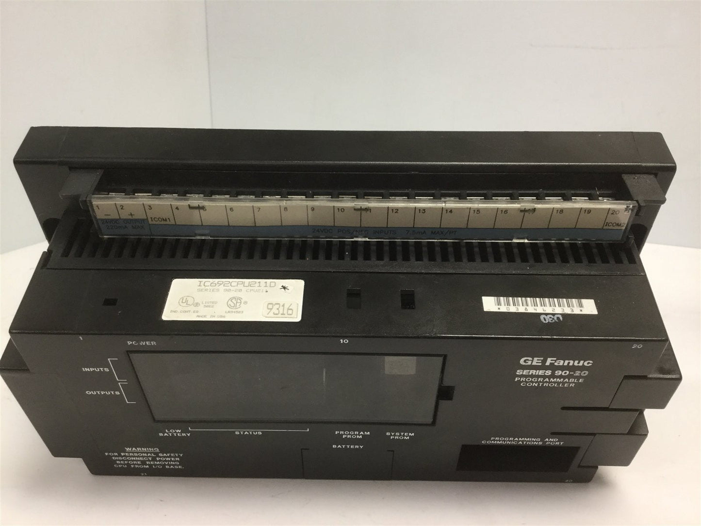 Used GE Fanuc IC692MDR541C I/O Module with IC692CPU211D CPU, Voltage: 120VAC 50/60 Hz