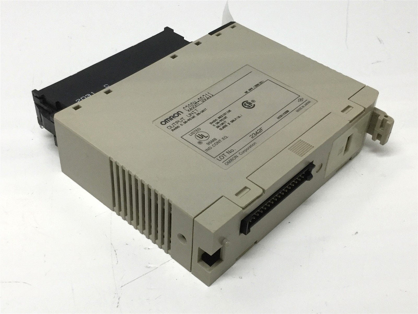 New Omron C200H-OD211 Solid State Output Unit Module, 24VDC 0.3A, 12-Point