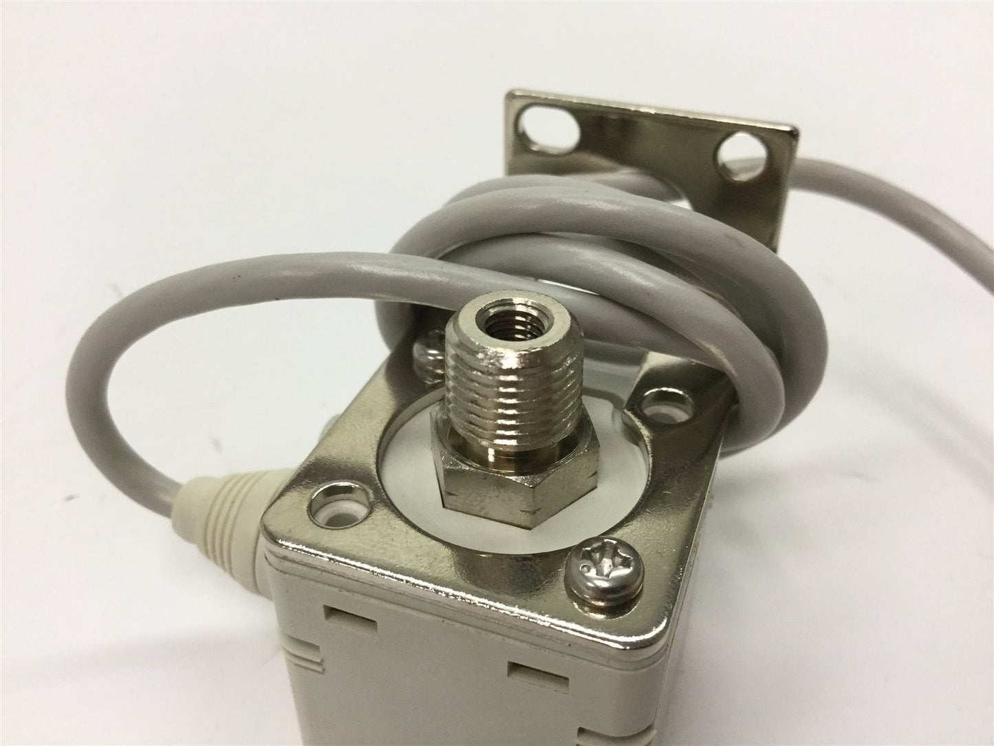 Used SMC ZSE40F-T1-22 Vacuum Switch, Pressure Range: -100 to 100kPa, Voltage 12-24VDC