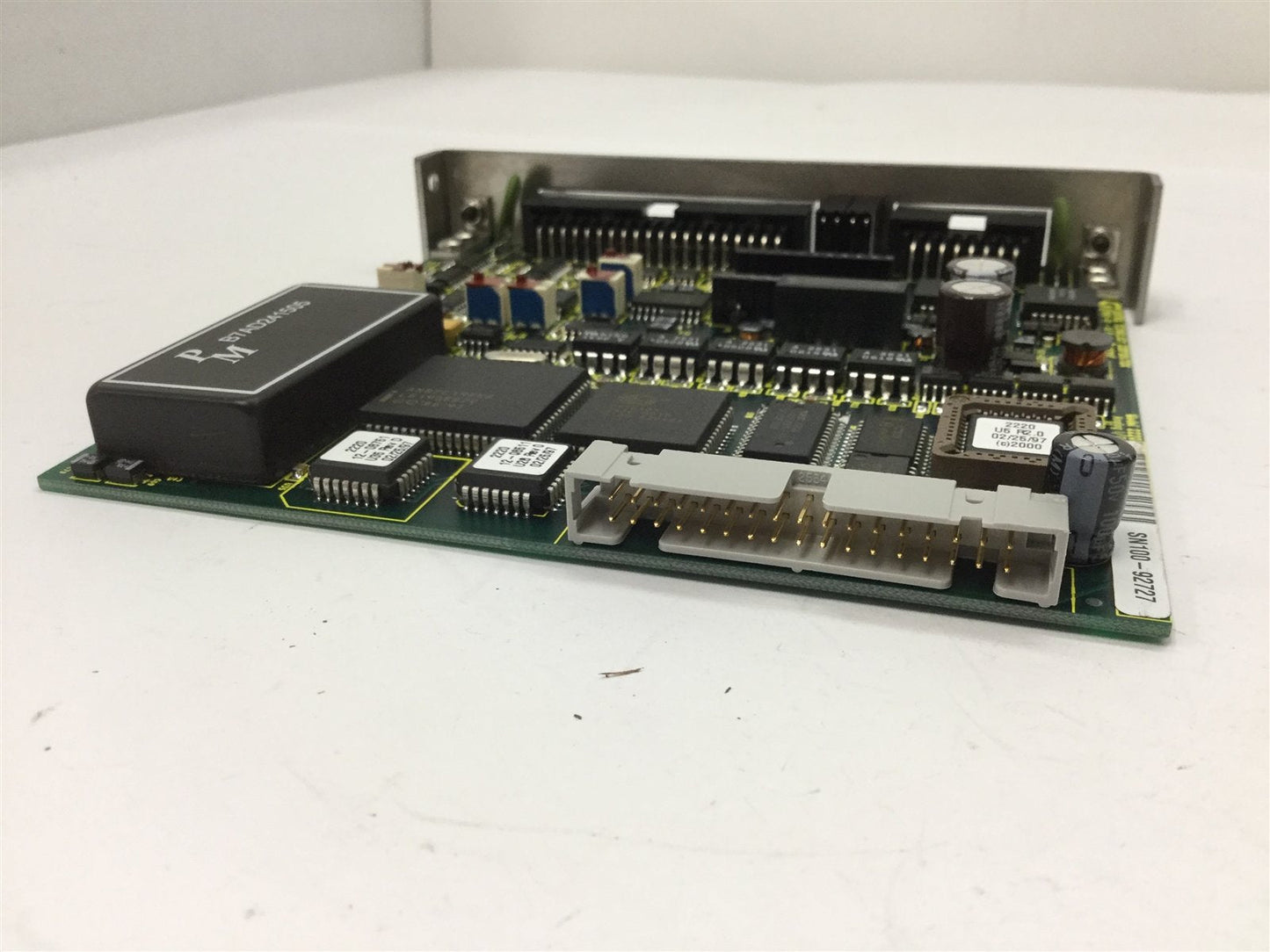 Used Control Technology 2220 Analog I/O Module, Digital: 8x Out, Analog: 8x In 8x Out