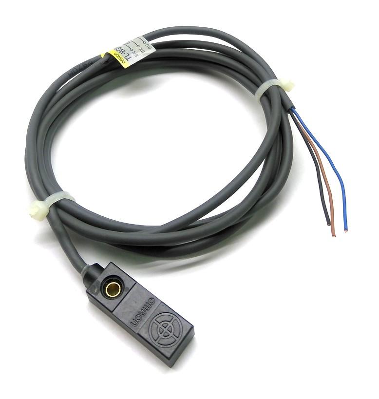 Used Omron TL-W3MC2 Proximity Switch/Sensor, Voltage: 12-24VDC, Cable Length: 58"