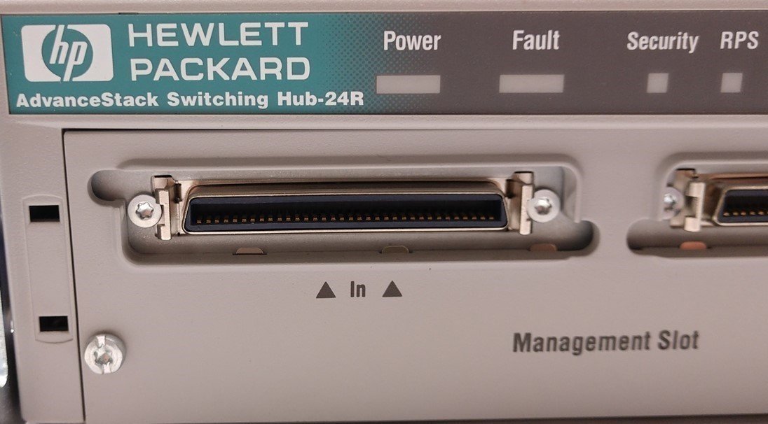 Used Hewlett Packard HP J3202A AdvanceStack Switching Hub-24R, 24 Port Switch