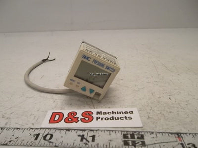 Used SMC Pneumatic Vacuum Switch 12-24VDC NPN ZSE4-01-25