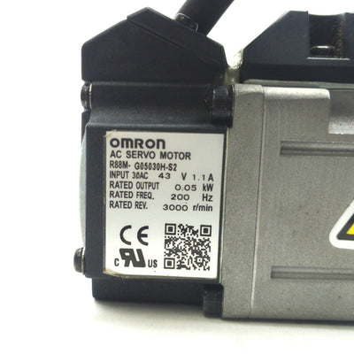 Used Omron R88M-G05030H-S2 AC Servo Motor, .05kW, 3000RPM, .16Nm, 40mm Flange, 43VAC