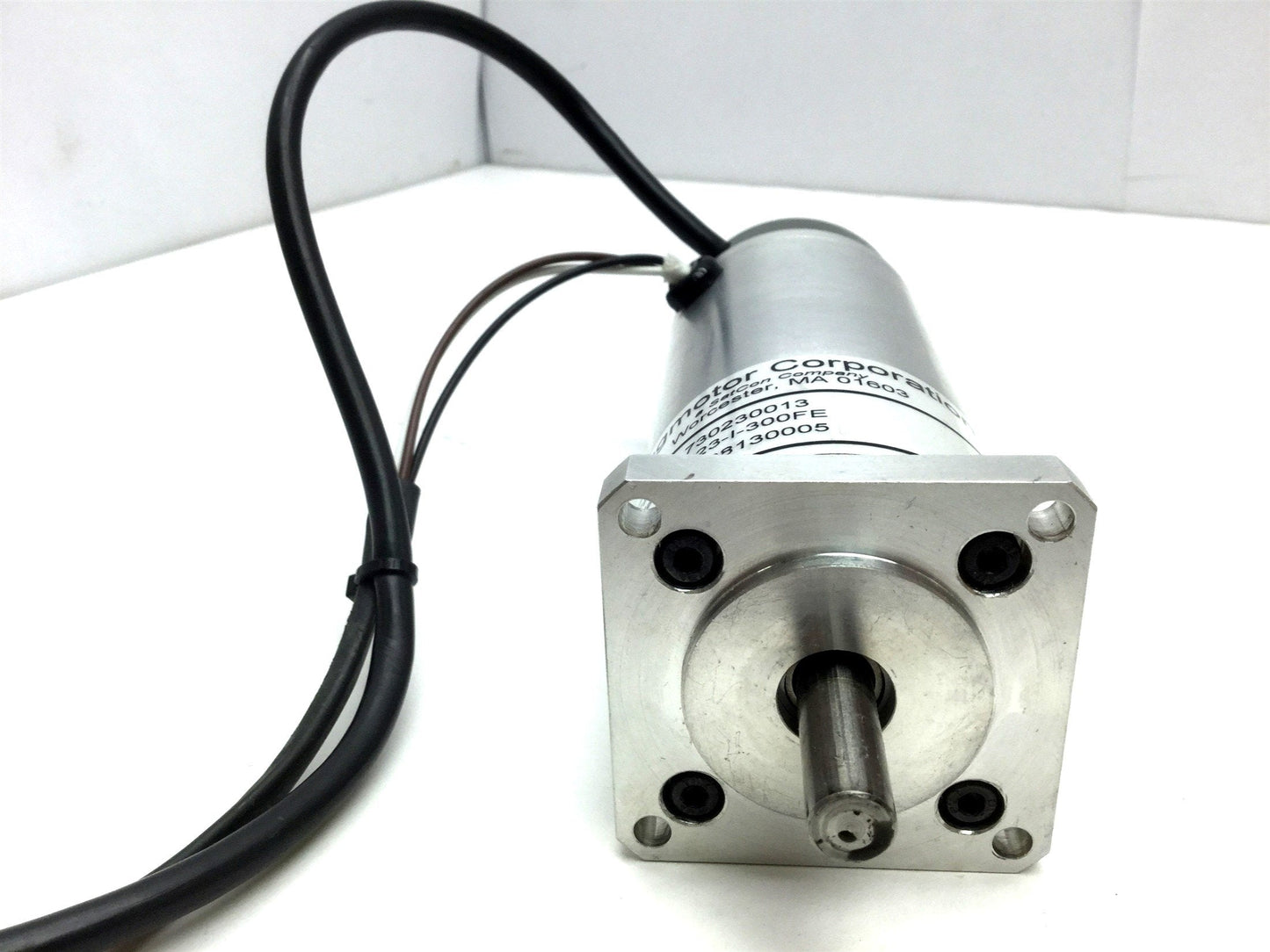 Used Magmotor B23-I-300FE Brushless Servo Motor, Max Speed: 6000, Shaft: 0.375"