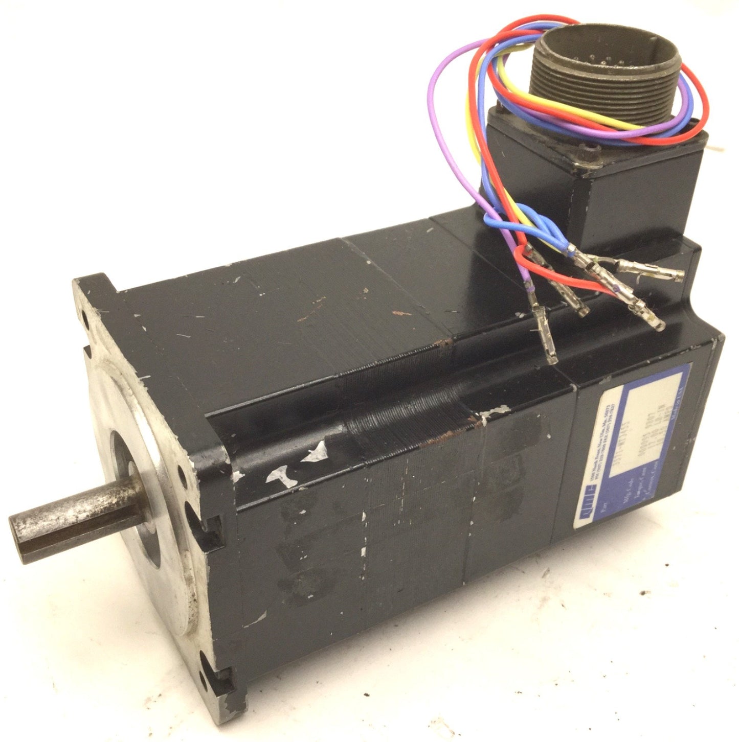 Used QMC 3571-MT3455 Brushless Servo Motor, Torque Cont: 17 LB-In, 10.5A Shaft: 1/2"