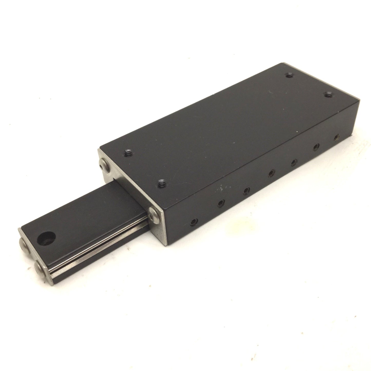 Used Del-Tron RS2-3 Crossed Roller Slide, Travel: 3", Length: 4" Width: 1-3/4"