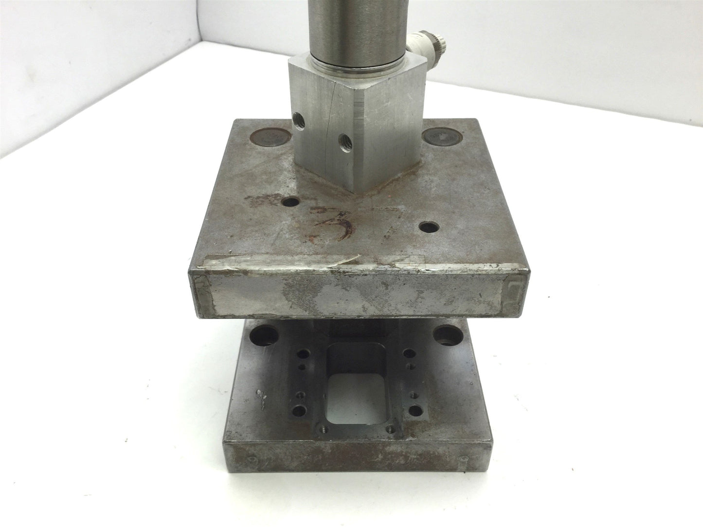 Used Ball Bearing Die Press, Throat 3" to 3.75", Overall 5"x5"x11.25", Bimba Cylinder