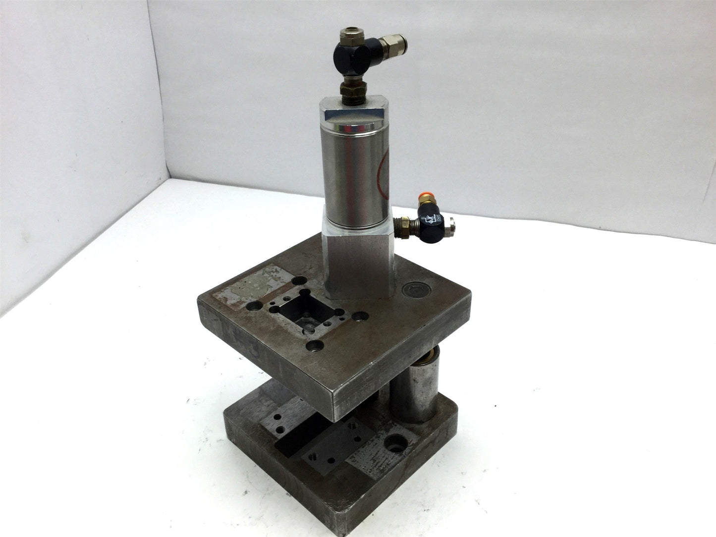 Used Ball Bearing Die Press, Throat 3.19" to 3.97" Overall 5"x5"x11.5" Bimba Cylinder