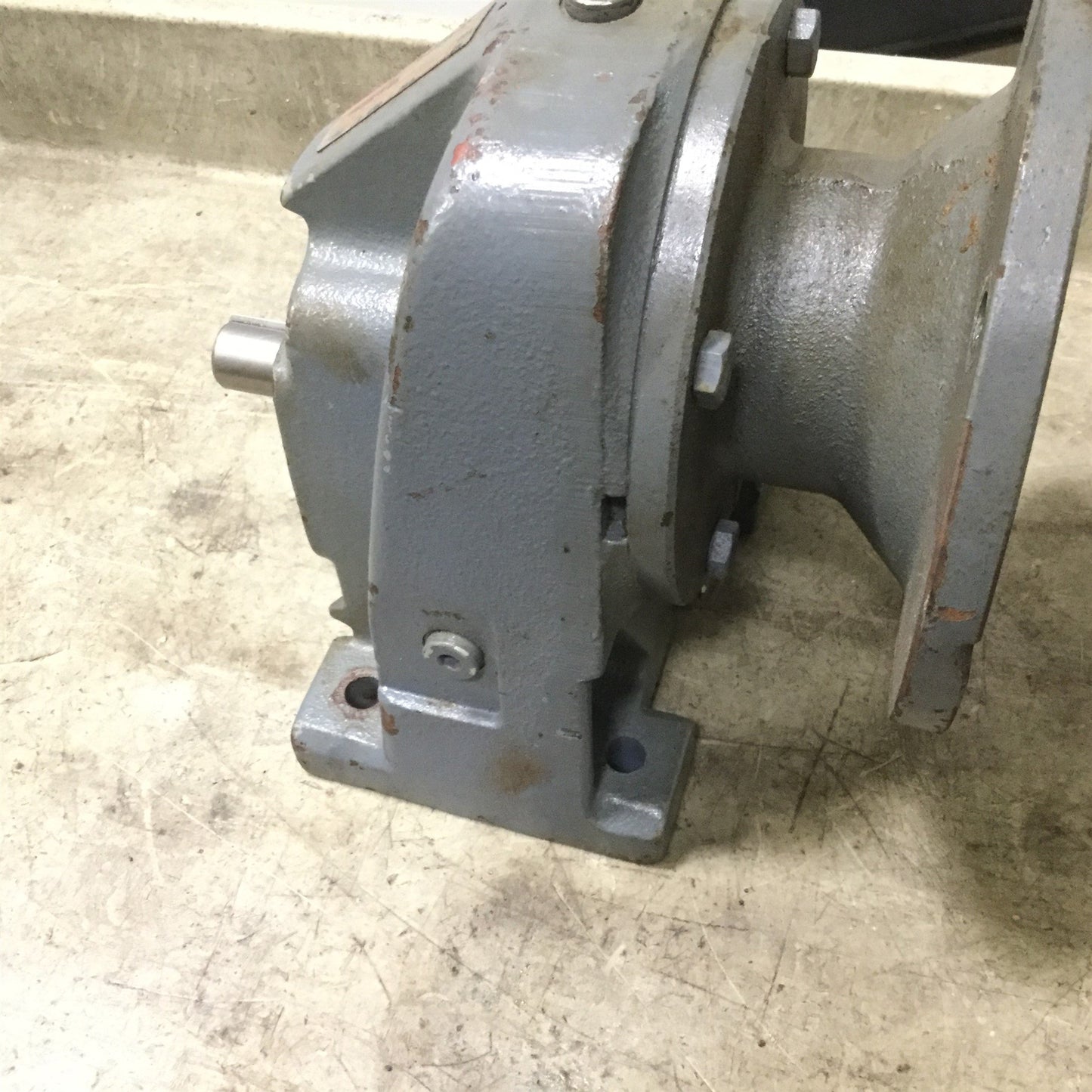 Used Boston Gear F621A-5-B5 Helical Gear Drive, Frame 56C, 5:1, 1750RPM, 260lb-in