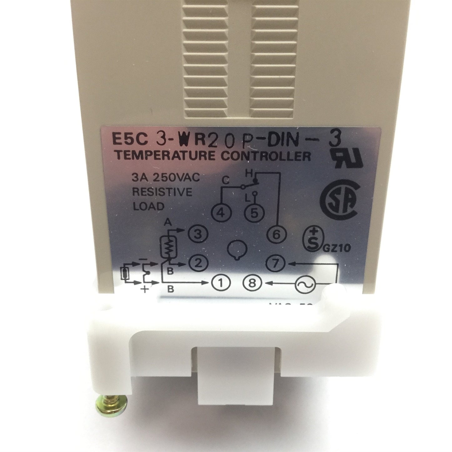 New Omron E5C3-WR20P-DIN-3 Temperature Controller, 0-399øF, Voltage: 110/120VAC