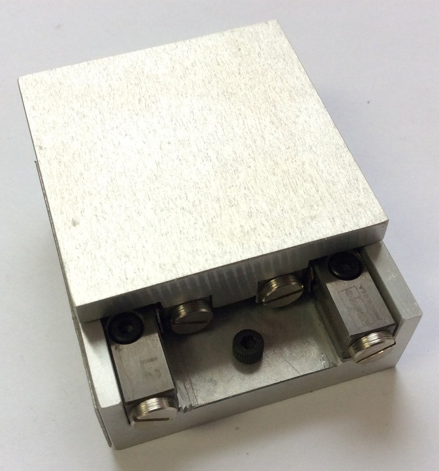 New – Open box Micro Slides A-2020 Cross Bearing Linear Positioning Slide Stage 2"x2" Travel 1"