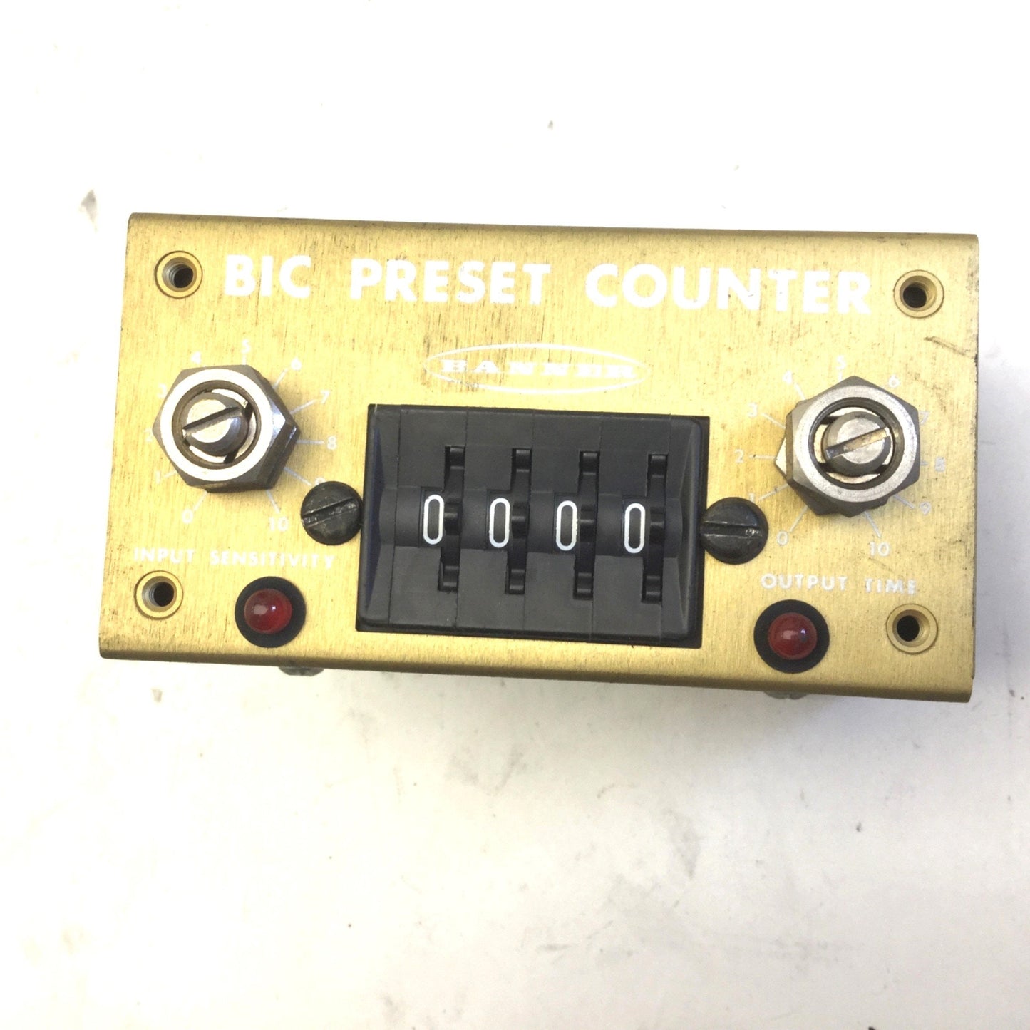 Used Banner B1C10K BIC Preset Counter Module, Input: 11-14VAC/12-18VDC, 0000-9999