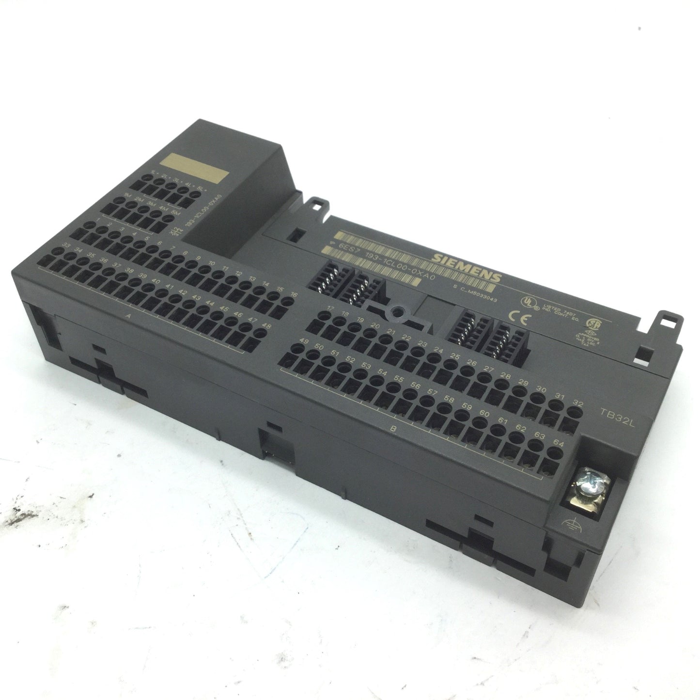 Used Siemens 6ES7 193-1CL00-0XA0 Simatic S7 ET 200L Block Terminal TB32L