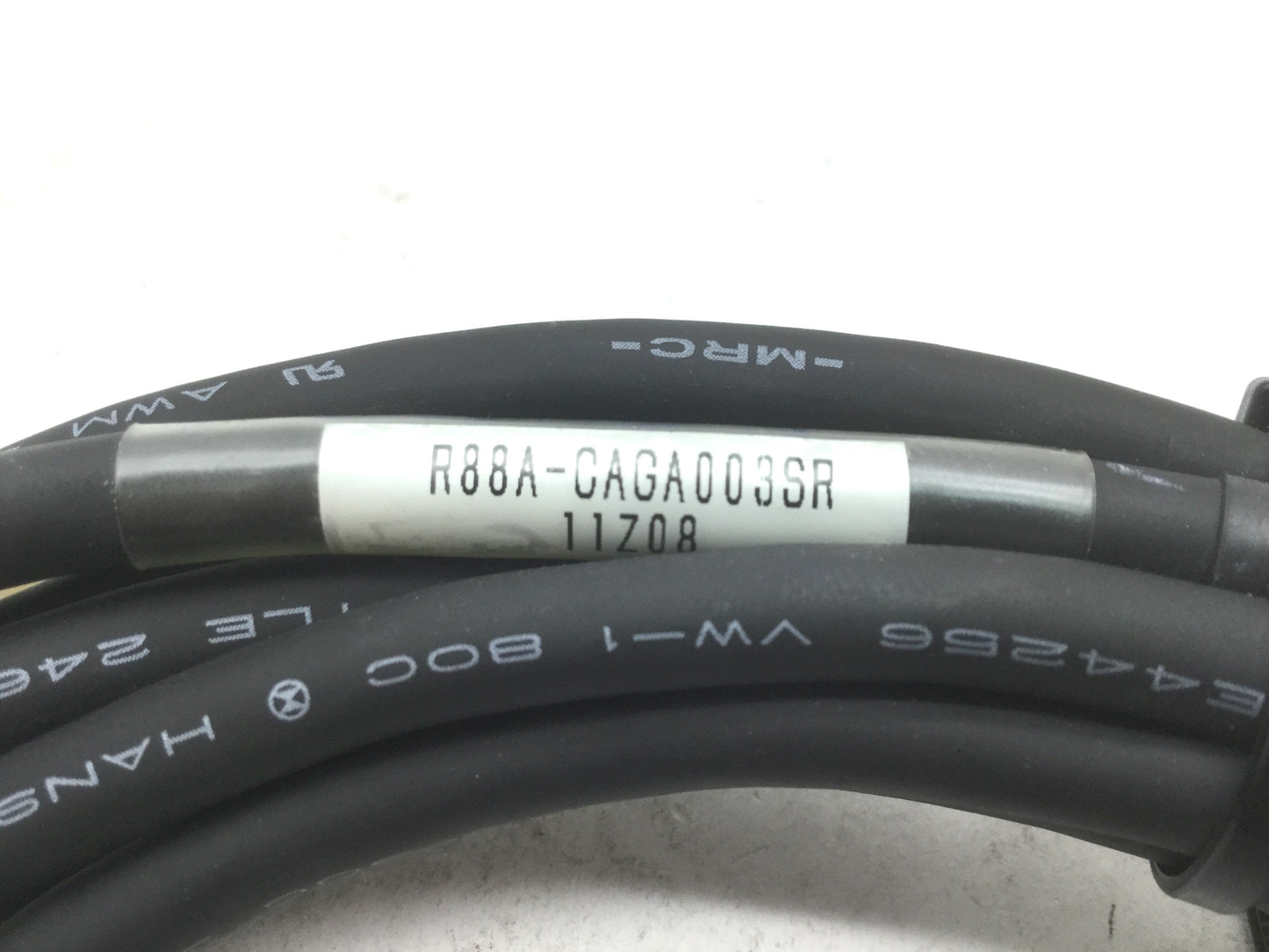 New Omron R88A-CAGA003SR Servomotor Feedback Cable, 3-Wire 1-Ground Accurax G5