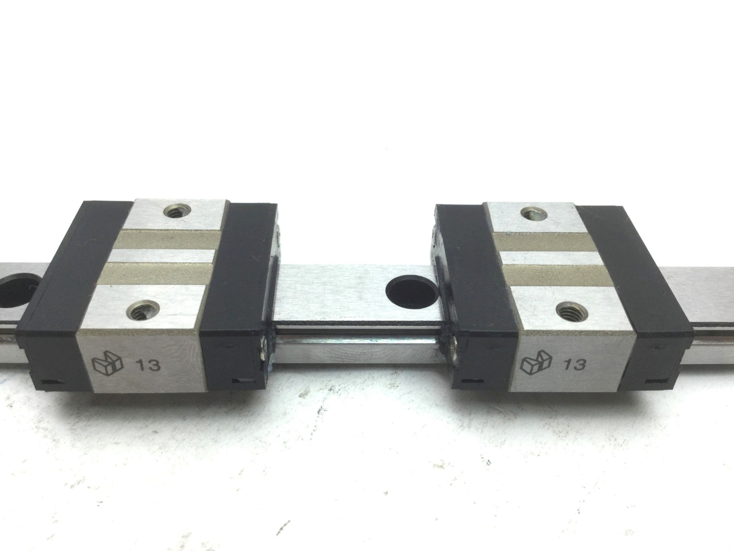 New MiSUMi SE2BS13-470 Linear Rail With 2X Carriages 27x27mm , Length 470mm