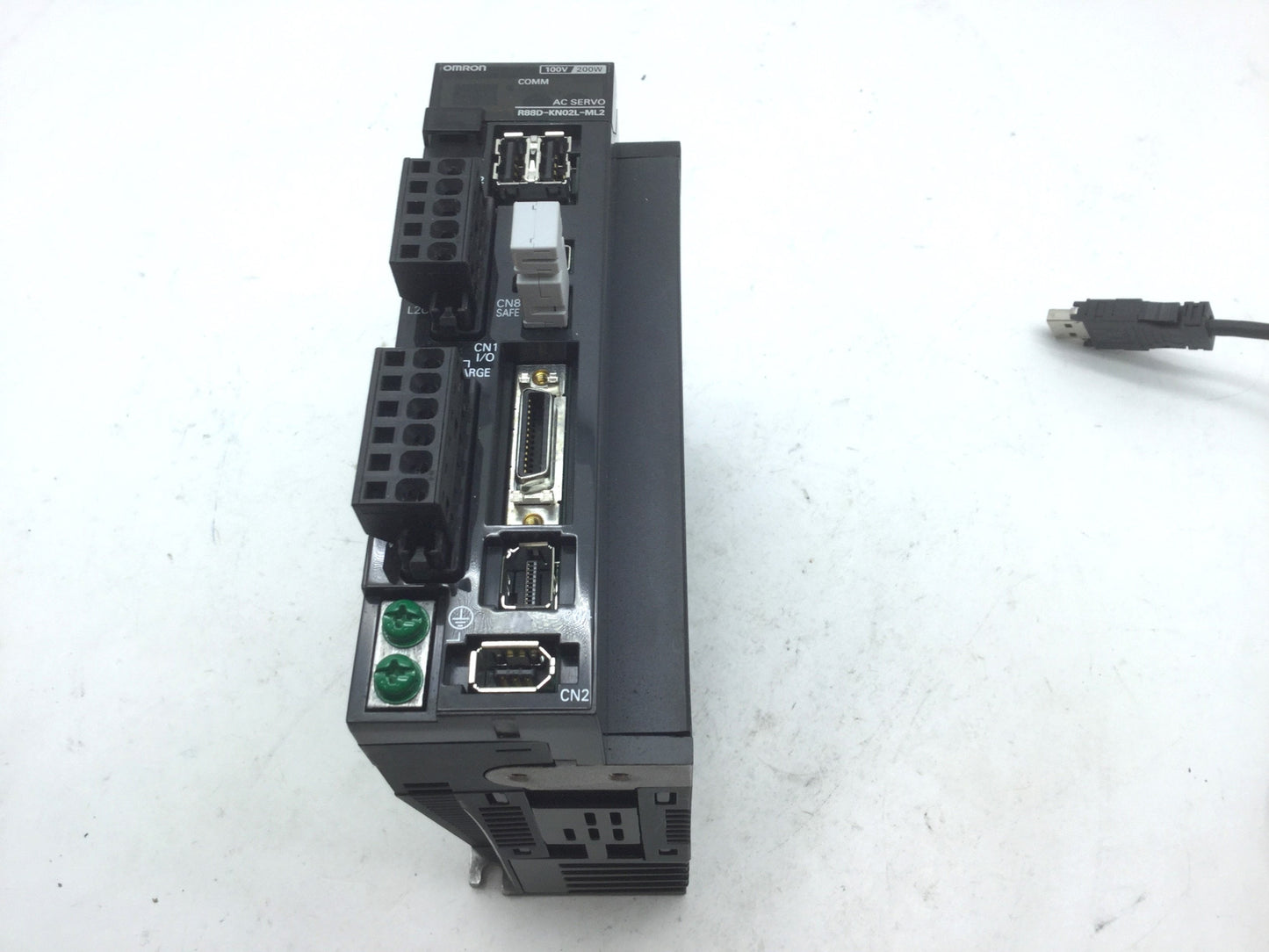 Used Omron R88D-KN02L-ML2 Servo Drive Mechatrolink-II 200W In 100-120VAC Out 0-120VAC