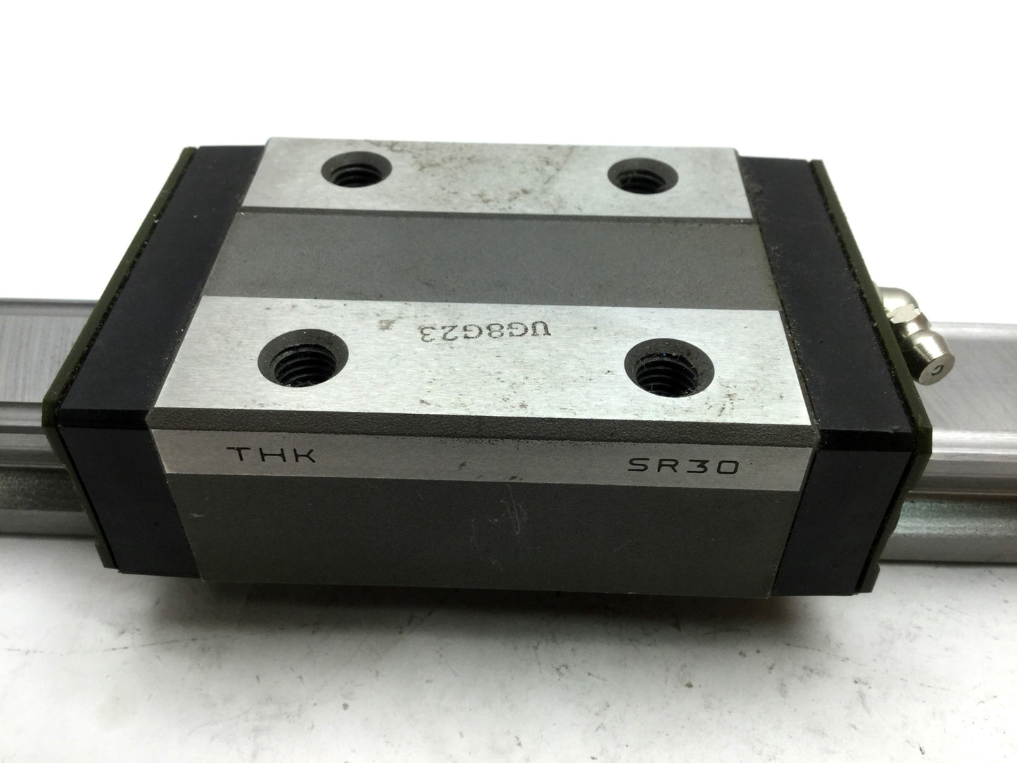 Used THK SR30SB Linear Bearing W Linear Rail Length: 440mm Width: 28mm Height: 23mm