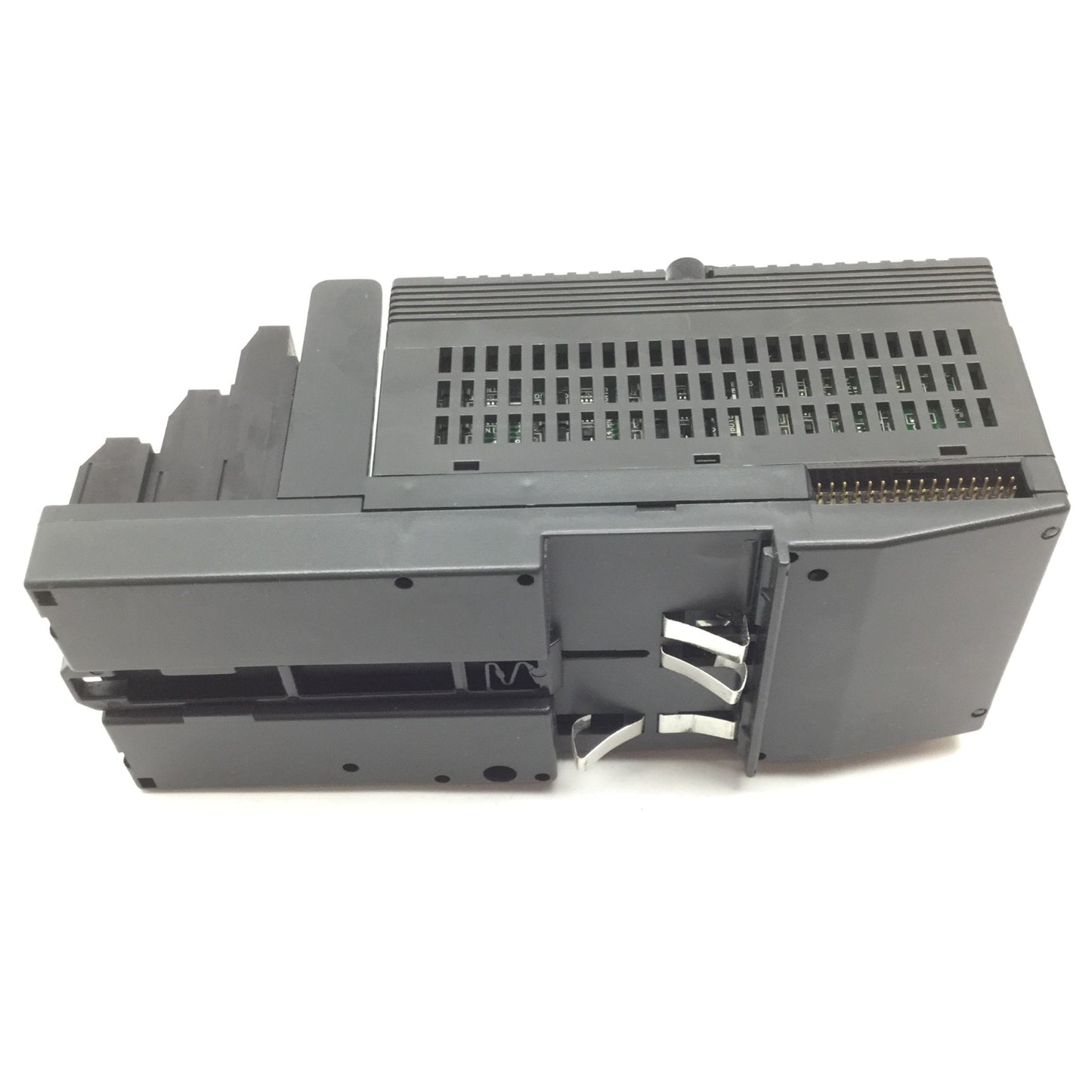 Used GE Fanuc IC200MDL742D VersaMax PLC Output Module, Positive Logic, 32-Point 24VDC