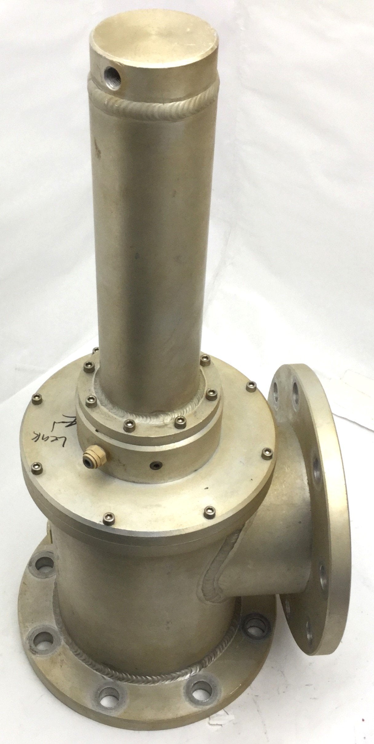 Used ID: 7", Flange Diameter: 11", Air Actuated Valve, 1/4" NPT, *Has Leak*