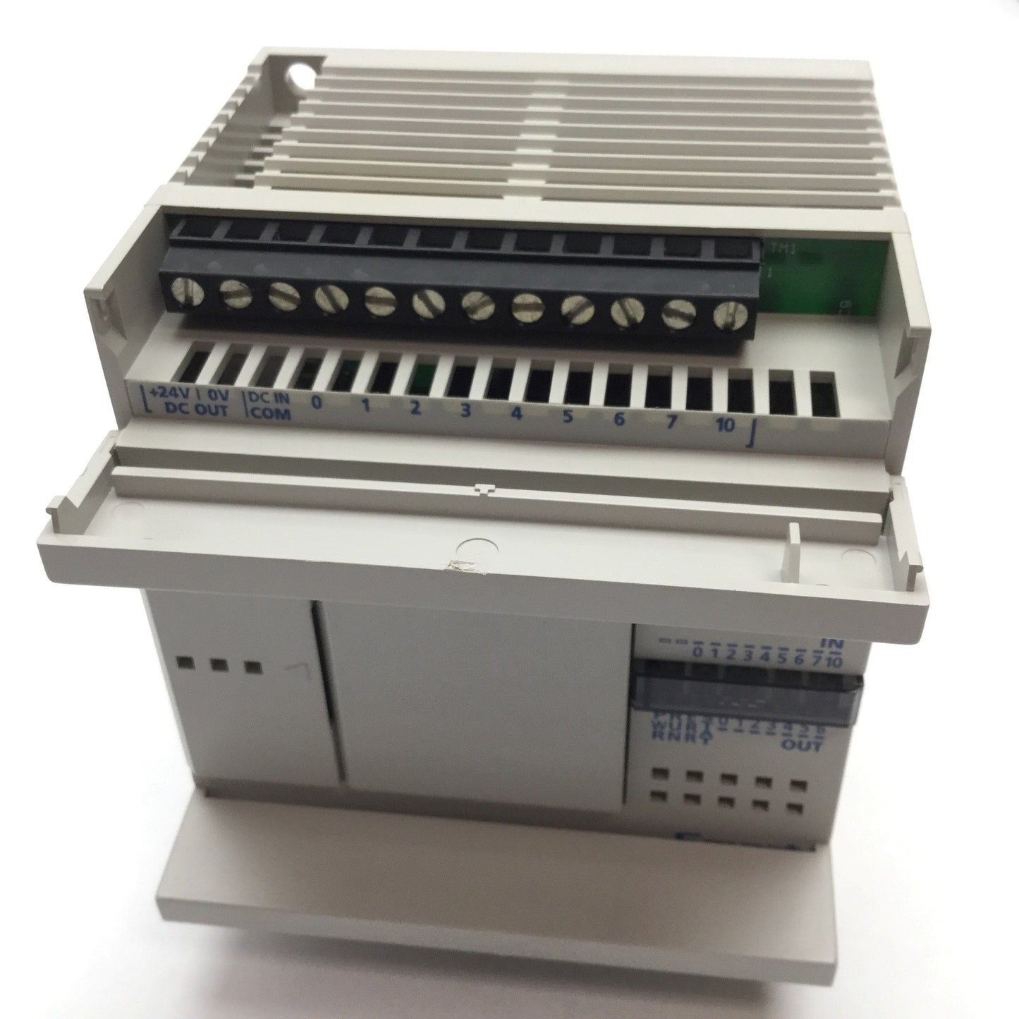 Used Idec FC4A-C16R2 MicroSmart PLC Module, Power: 100-240VAC 50/60Hz 31VA