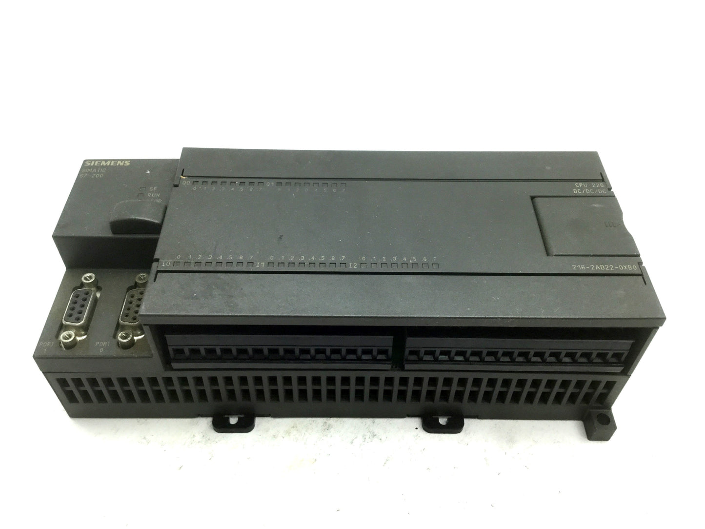 Used Siemens 6ES7 216-2AD22-0XB0 PLC Controller Processor 24VDC, Digital In 24 Out 16