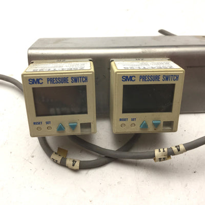 Used Bank of 2 SMC ZSE4-T1-25 Vacuum Sensor, Pressure 0 to -101kPa -760mmHg, 12-24VDC