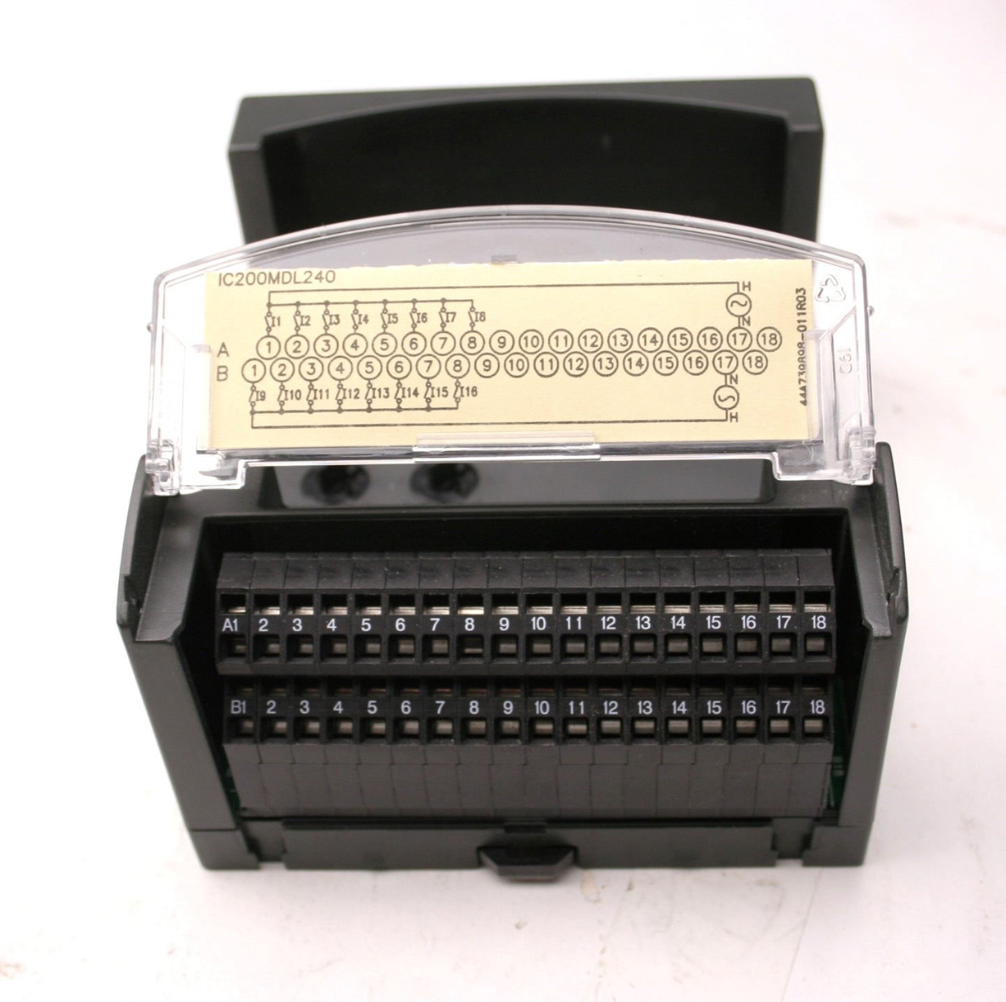 Used GE Fanuc IC200CHS005E I/O Carrier, Spring-Style, Input: 120VAC