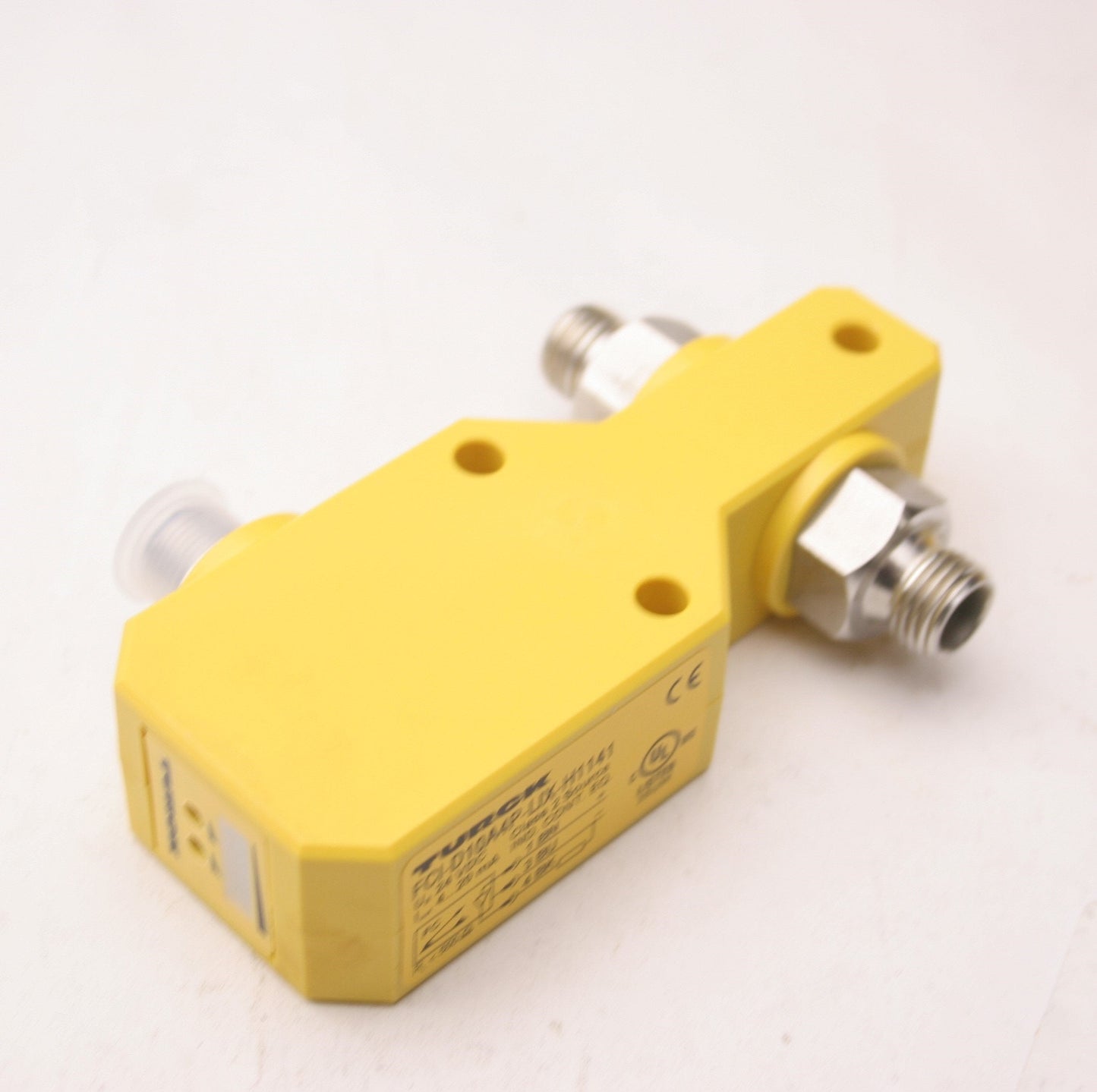 New Turck FCI-D04A4P-LIX-H1141 Adjustable Flow Sensor For Liquid Media 0.01-1L/min