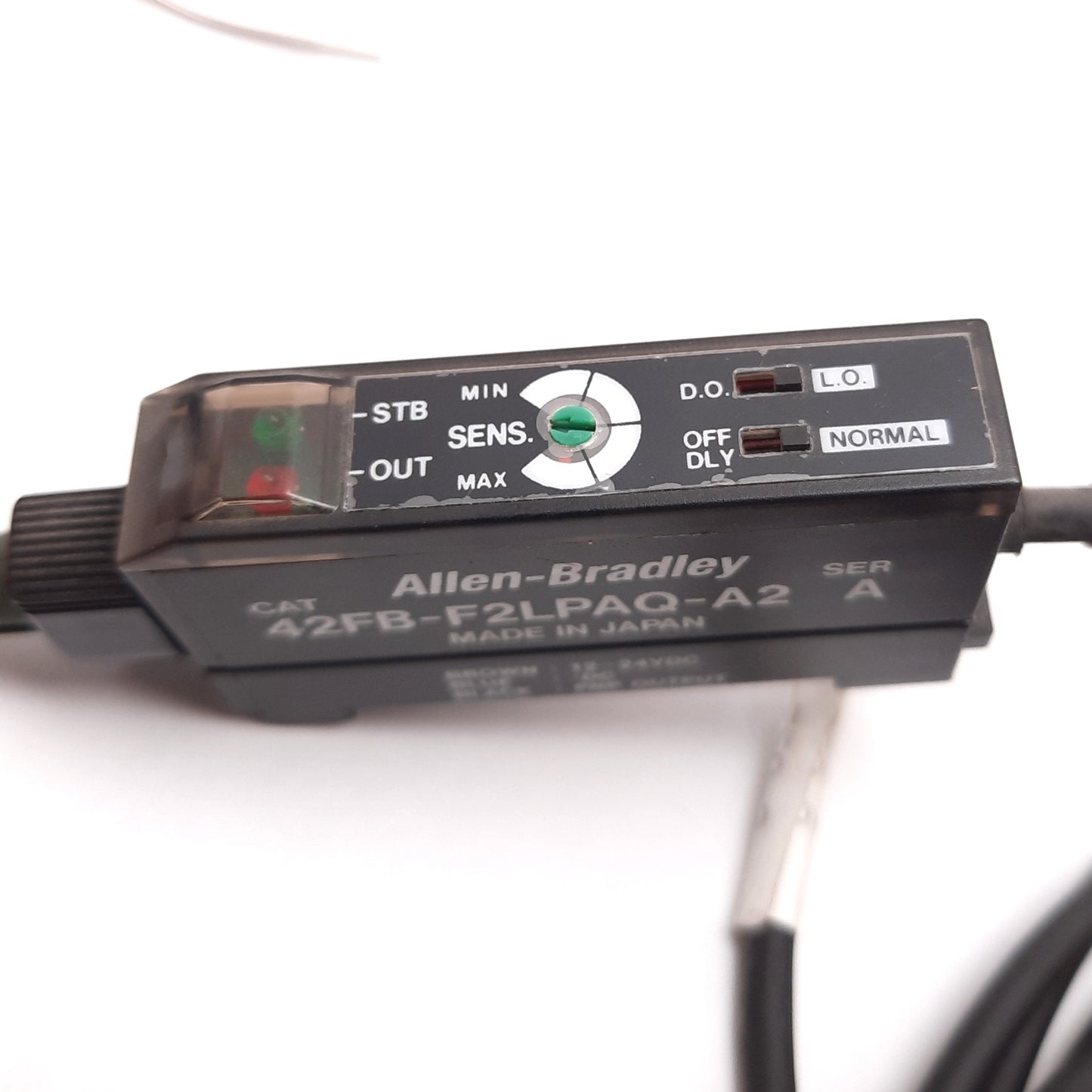 Used Allen Bradley 42FB-F2LPAQ-A2 Fiber Optic Photoelectric Sensor, With Fibers