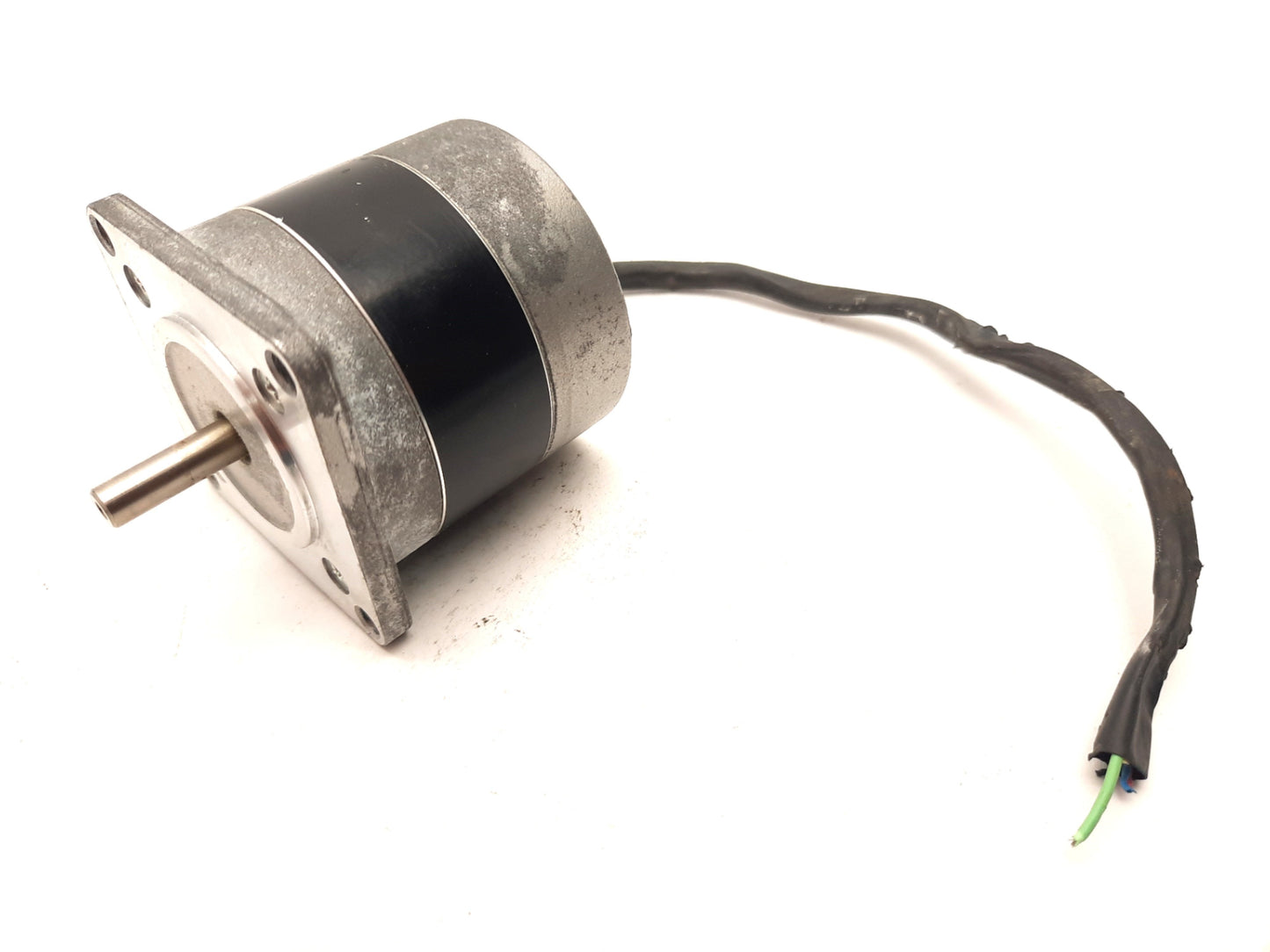 Used Oriental Motor PH266-01 Stepping Motor Voltage: 6VDC1.2A 1.8ø Shaft: 1/4"