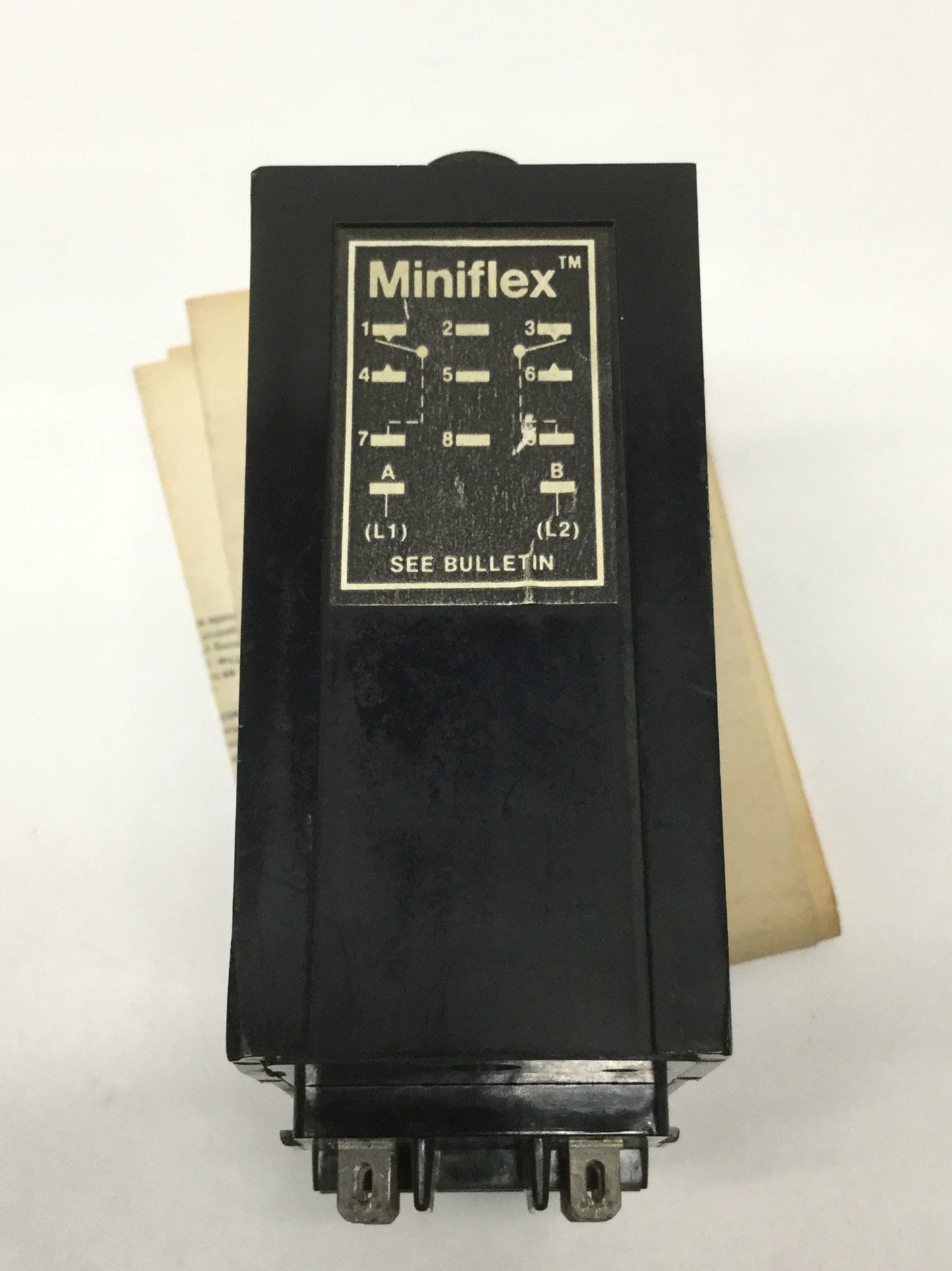 Used Eagle Signal DA1414A3 DA100 Miniflex On/Off Repeat Cycle Timer, 60 sec, 120VAC