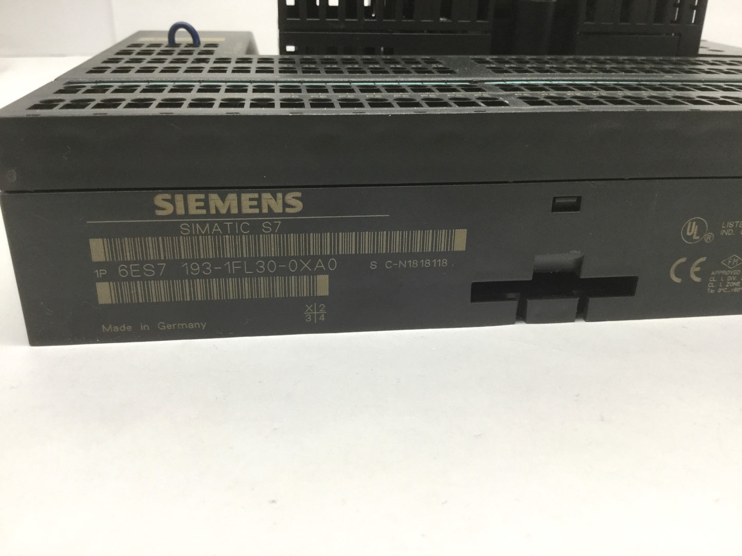 Used Siemens 6ES7 133-1BL01-0XB0 Simatic ET 200L Digital I/O Module w/Terminal Block