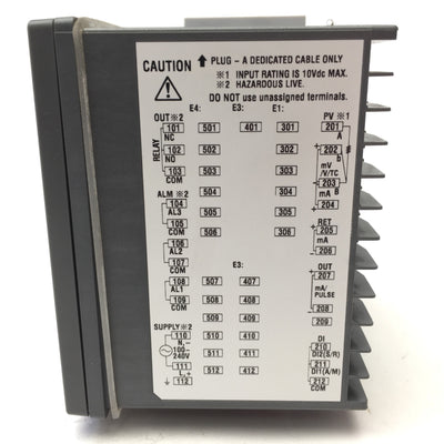 Used Yokogawa UT35A-000-11-00 PV Temperature Controller RTD, T/C, 120/240VAC *Crack*