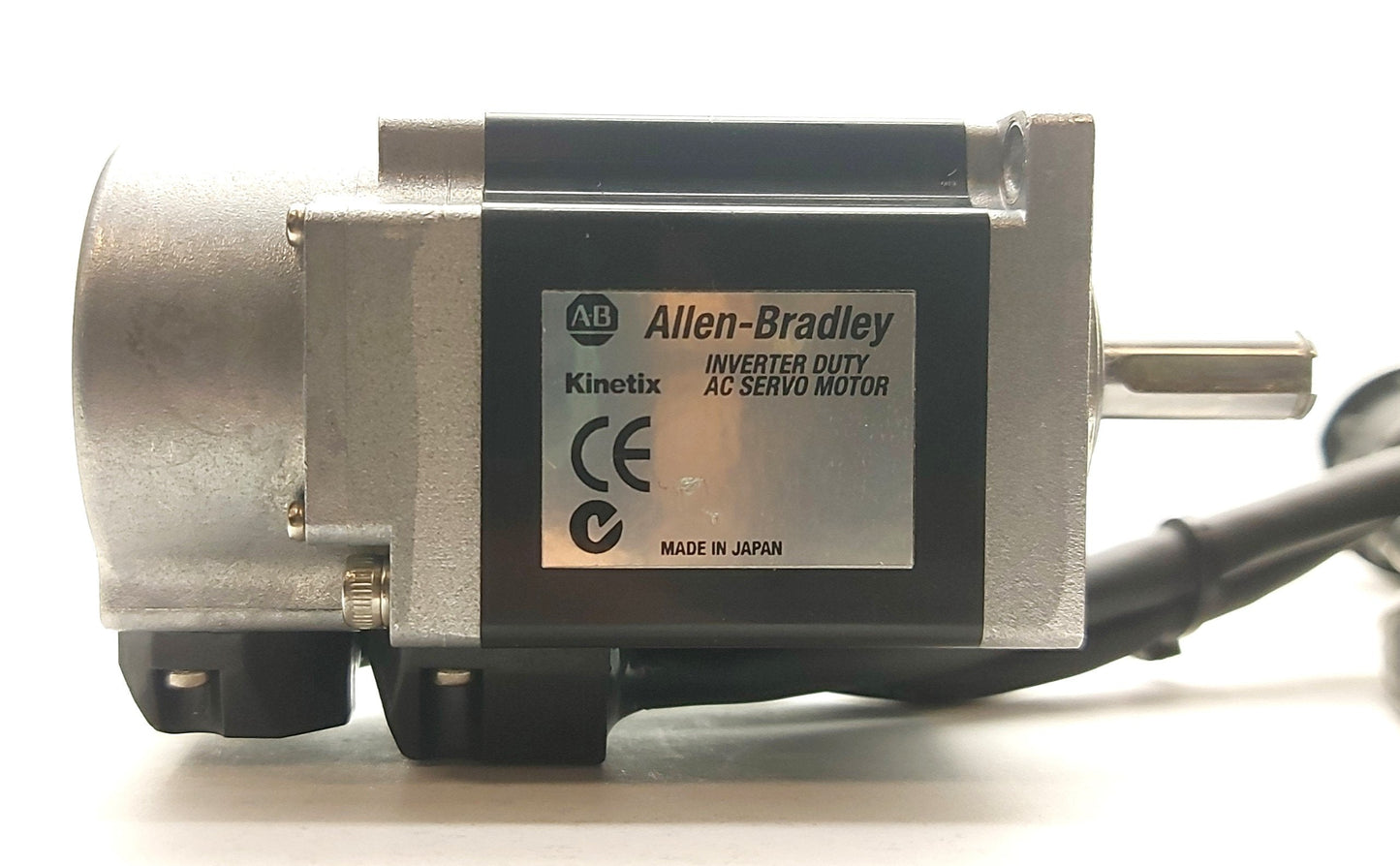 Used Allen Bradley TLY-A130P-BJ62AA Kinetix Servo Motor, .14kW, .325Nm, 46mm Mount