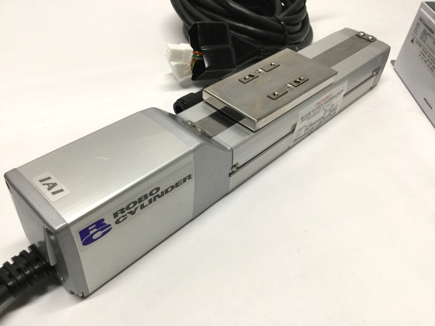 Used IAI RCP2CR-SA5C Cleanroom ROBO Cylinder Linear Actuator 100mm w/Controller 24VDC